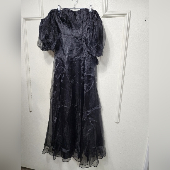 Lulus True Excellence Black Bustier Off-the-Shoulder Gown S Wedding Partt Formal - Picture 7 of 10